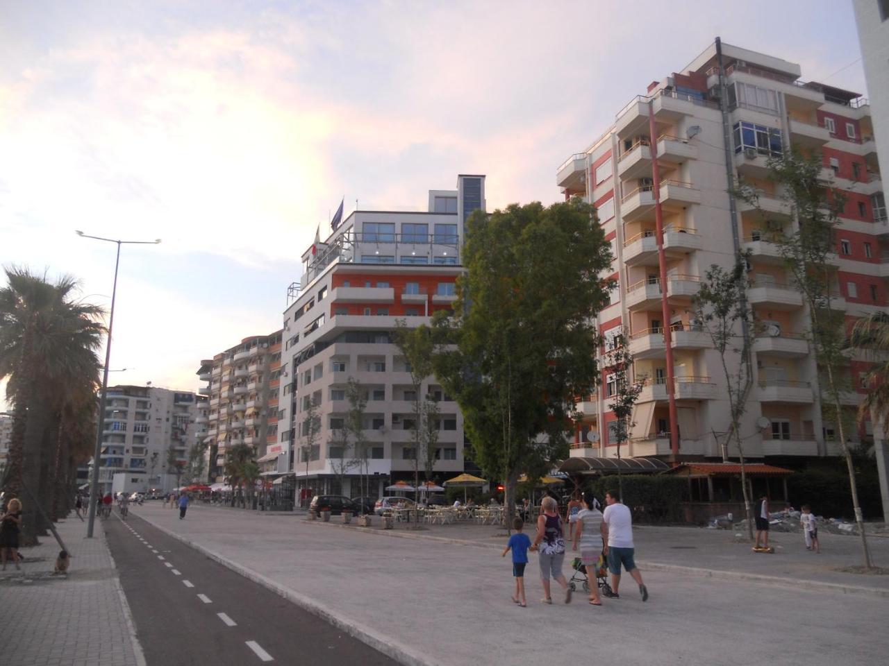 Vlorë Sea View Apartment Onorato 1 מראה חיצוני תמונה